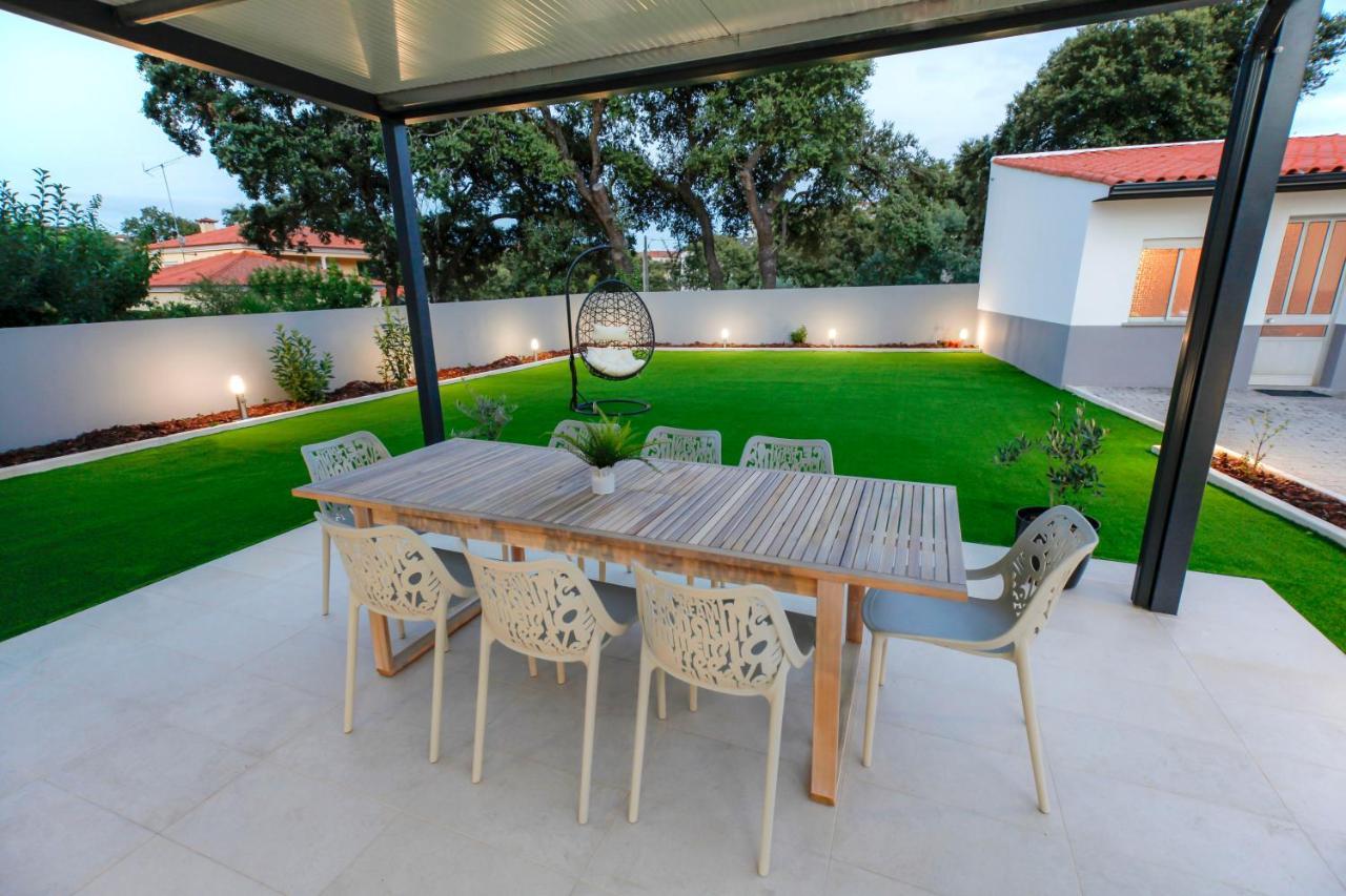 Modern Apartment With Garden ファティマ エクステリア 写真